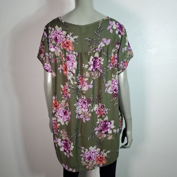 Torrid Top Plus Size 1X High Low Keyhole Floral Short Sleeve Pullover Green - Picture 4 of 6